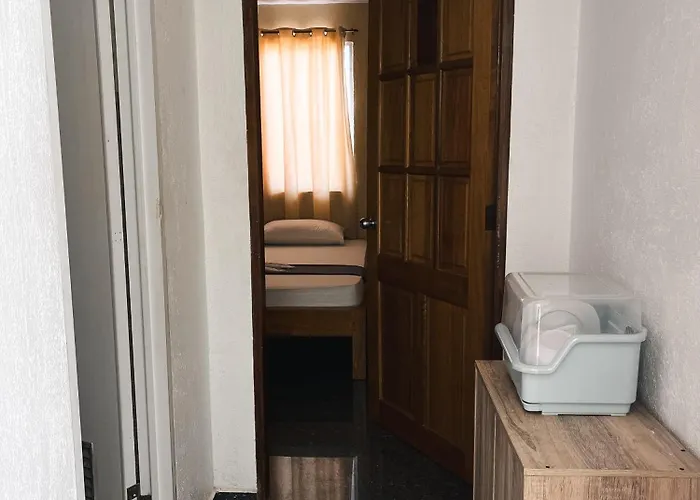 Seaview Mansion 3 *