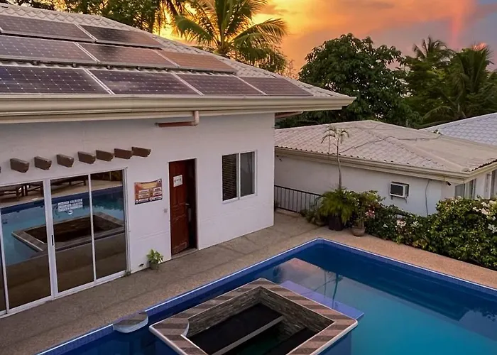 Seaview Mansion 3 Apartment Dalaguete